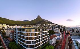 Superb-Rated Luxury Sea Point Apartment 200M To Ocean Promenade & Tidal Pool